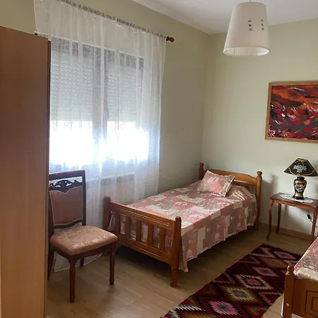 Comfy Spacious Apartment *